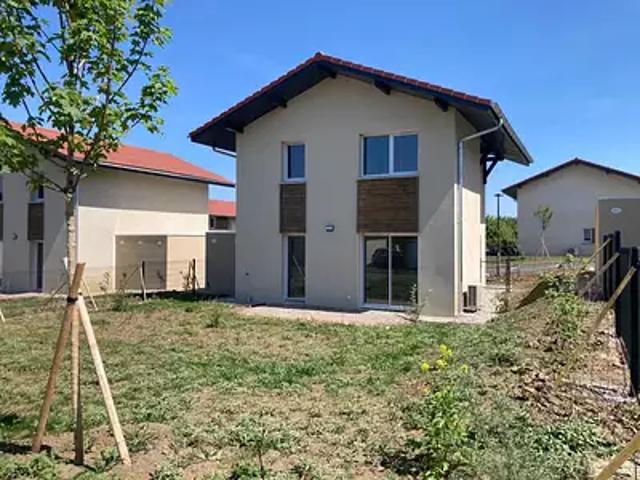 Loisin 74140 Location maison 4 pièces t4 jardin terrasse