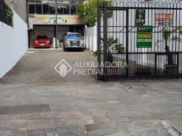 LOJA COM TERRENO NA FELIX DA CUNHA PRÓXIMO AO PARCÃO