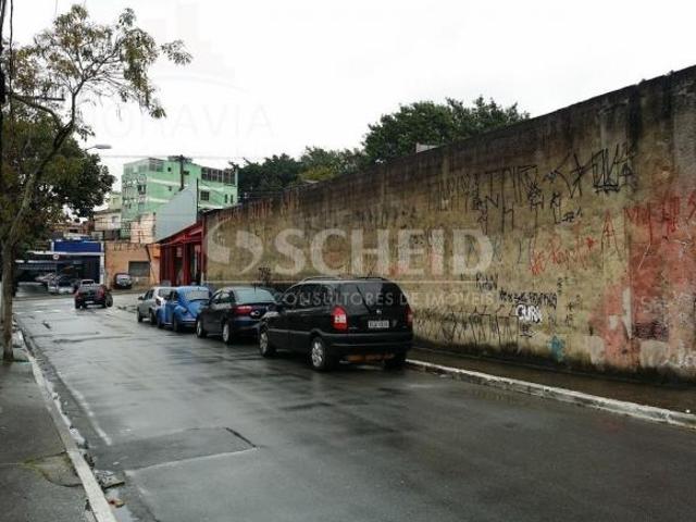LOJA DE EQUINA COM TERRENO NA CIDADE DUTRA