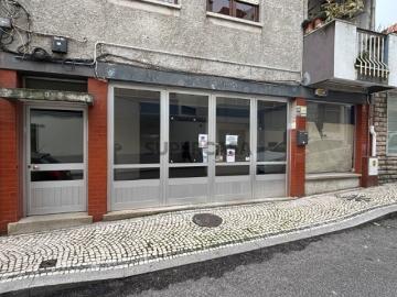 Loja e apartamento no centro da cidade