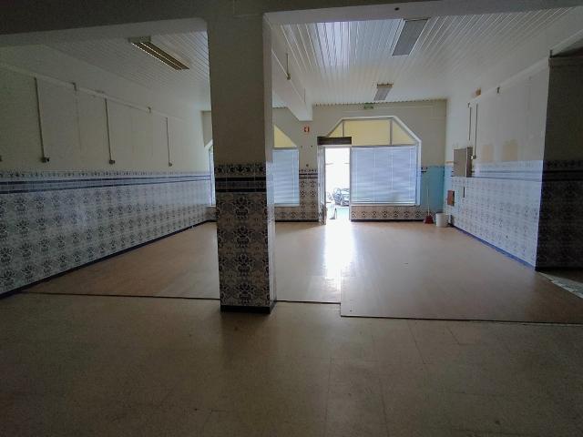 Loja para arrendamento em Beja com área útil de 88 m², inserida em zona urbana consolidada