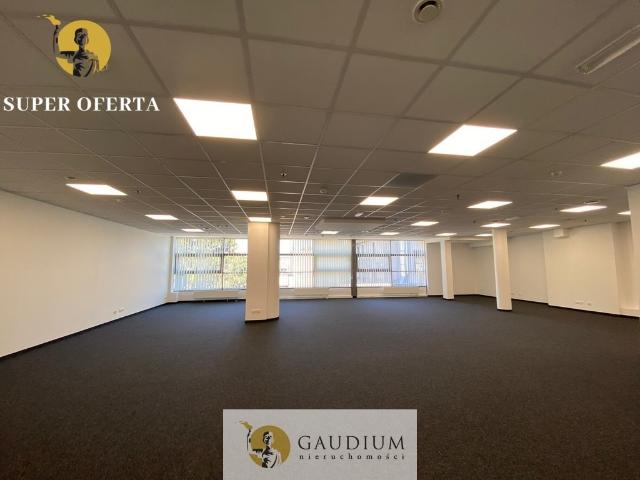 Lokal 1134 m² w centrum Gdyni z widokiem na 10 Lutego polecam!