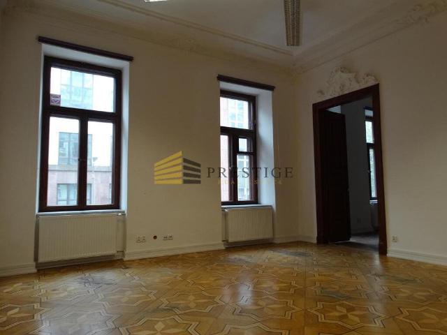 Lokal 138 m² w zabytkowej kamienicy polecam