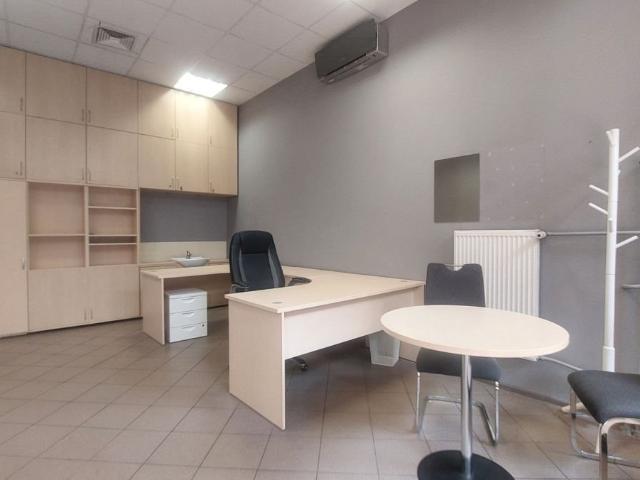 Lokal 23 m² na Pradze Północ – idealny na biuro lub usługi
