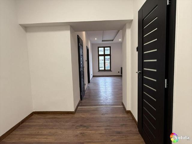 Lokal użytkowy 42,9 m2 w centrum Jeleniej Góry