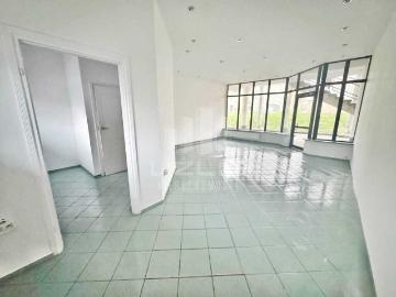 Lokal użytkowy 46,76 m2 w centrum Tczewa, jasny, odświeżony