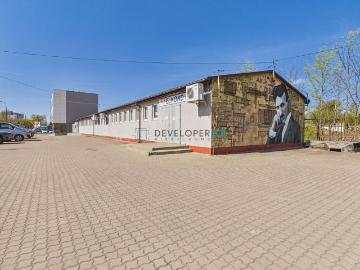 Lokal użytkowy 474 m² z magazynem i biurem, gotowy do działania