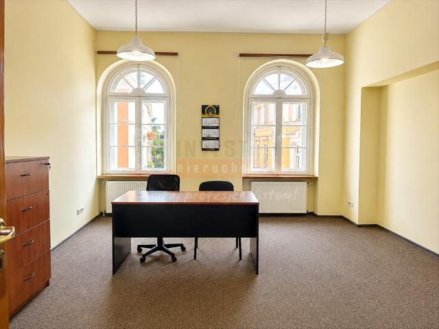 Lokal użytkowy 51 m² w centrum Brzegu polecam