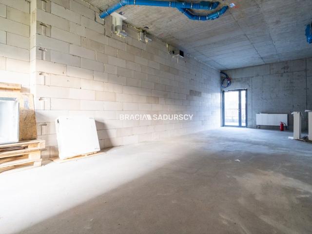 Zapraszam do wynajmu lokalu 52 m² przy Wielickiej w Krakowie