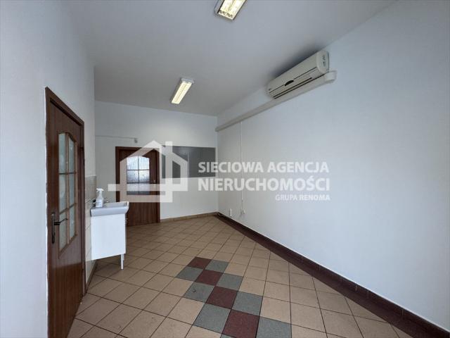 Lokal użytkowy 55,55 m² w Rumi blisko głównej trasy