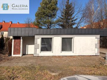 Lokal użytkowy 64 m2 z witrynami, parking, Elbląg