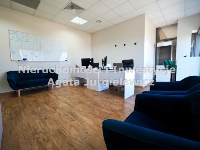 Lokal użytkowy 66 m² w Oleśnicy polecam
