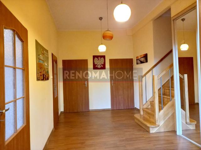 Sprzedam lokal użytkowy 73,9 m² z ogrodem, idealny na biuro lub mieszkanie