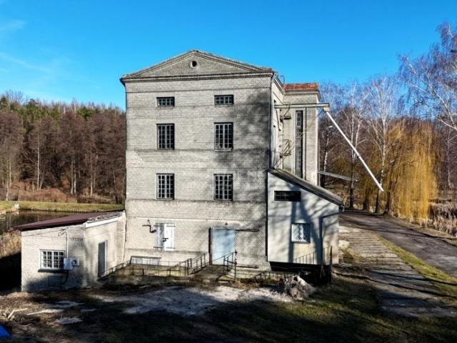 Lokal użytkowy 706 m², Małochwiej Duży