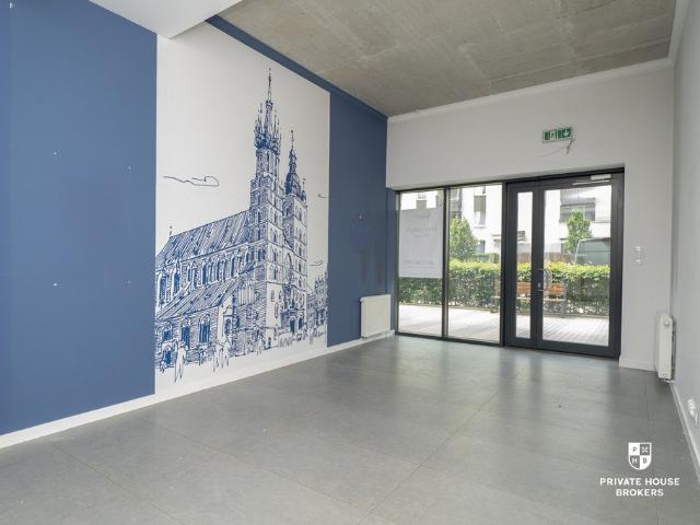 Lokal użytkowy 71,27 m² centrum Czyżyn z witrynami