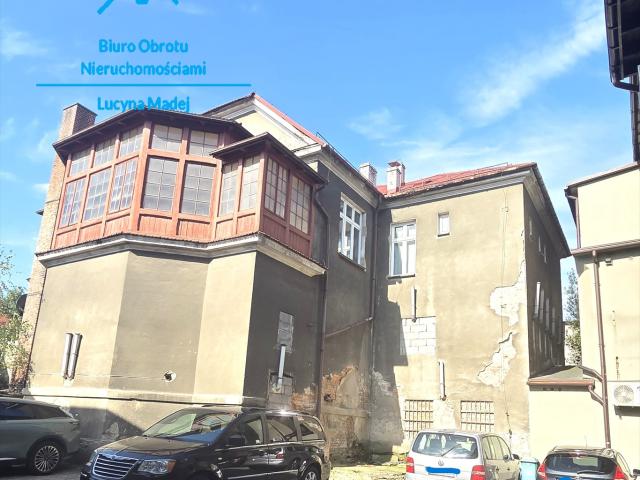 Lokal użytkowy 1100 m² w centrum Wadowic polecam!