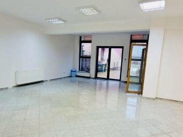 Lokal użytkowy 125 m² przy ruchliwej ulicy, idealny na sklep lub biuro