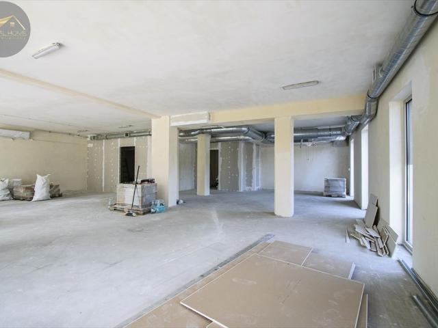 Lokal użytkowy 128 m² Świdnica duża powierzchnia i parking