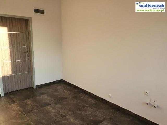 Lokal użytkowy 12,19 m² w centrum Piotrkowa z klimatyzacją polecam!