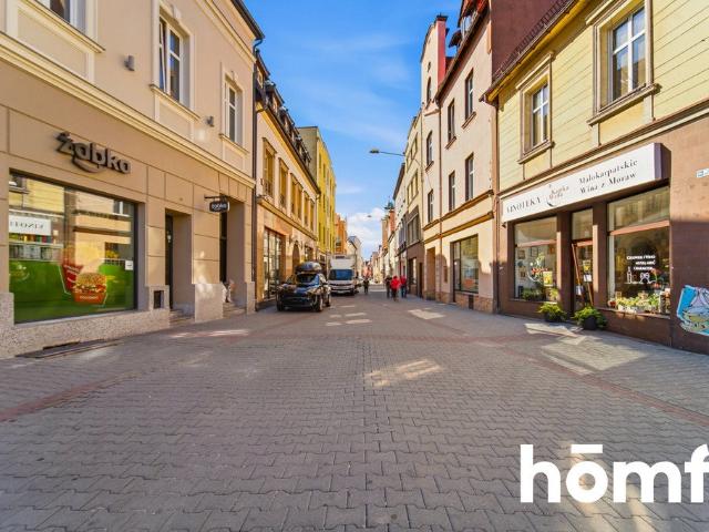 Lokal użytkowy 135 m² centrum Rybnika z dużą witryną