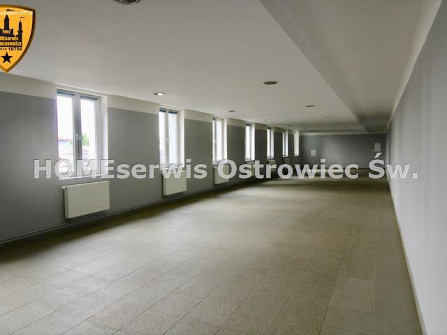 Lokal użytkowy 138 m2 w Ostrowcu zapraszam