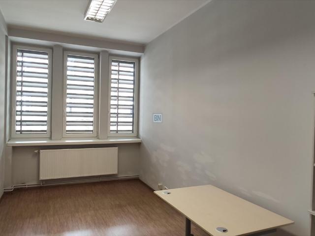 Lokal użytkowy 17,66 m² w Gliwicach polecam