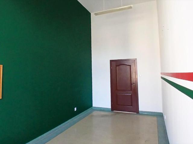 Lokal użytkowy 15,7 m2 w centrum Elbląga, zabytkowy budynek