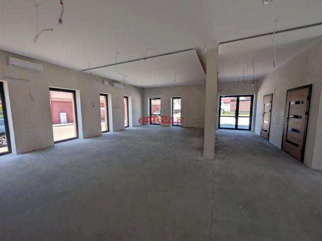 Lokal użytkowy 199 m², Ujście