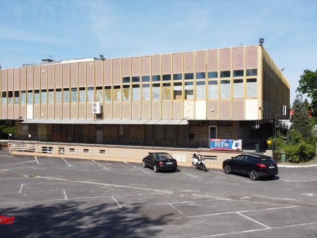 Sprzedam lokal użytkowy 2000 m² w centrum Nowej Sól