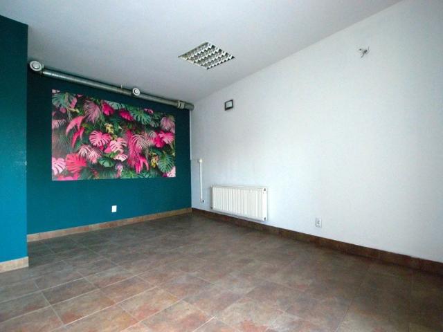 Lokal użytkowy 20 m2 przy ruchliwej ulicy w Kielcach zapraszam