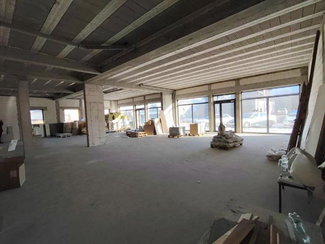 Lokal użytkowy 240 m² w Golubiu Dobrzyniu duże witryny