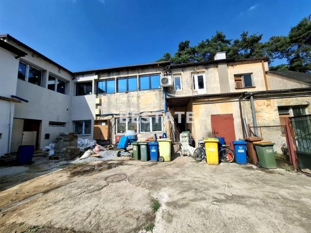 Kolumna 247 m², Łask
