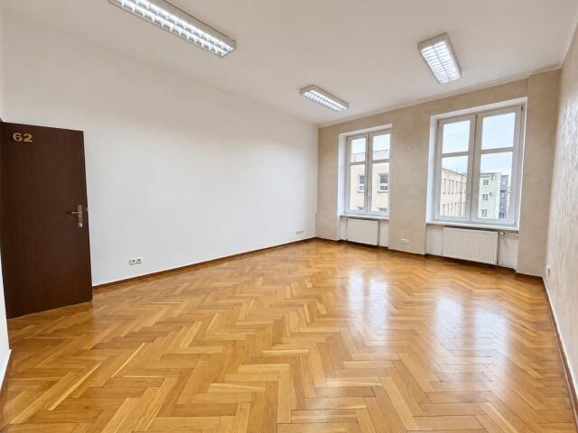 Lokal użytkowy 26,50 m² w Opolu winda, studio, biuro