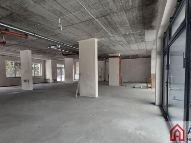 Lokal użytkowy 277 m², Tarczyn