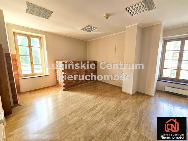 Lokal użytkowy 30 m2 w centrum Lubina idealny na biuro