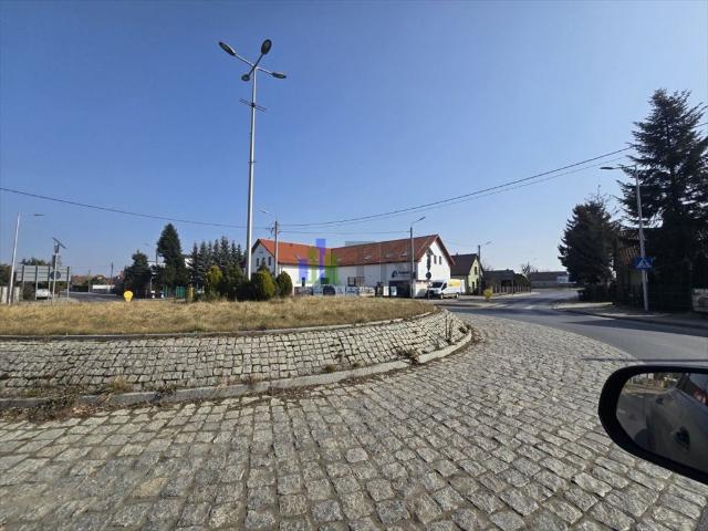 Lokal użytkowy 310 m2 w Miłoszycach – atrakcyjna oferta!