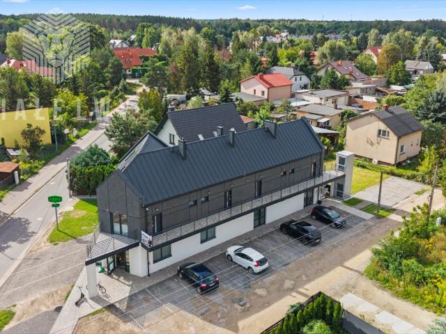 Lokal użytkowy z antresolą 37 m² + 25 m² balkon
