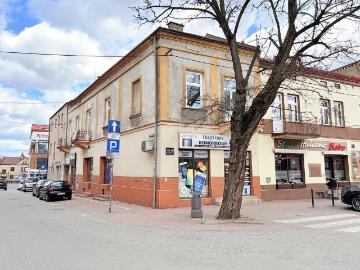 Lokal użytkowy na sprzedaż w centrum Dębicy z widokiem na Rynek