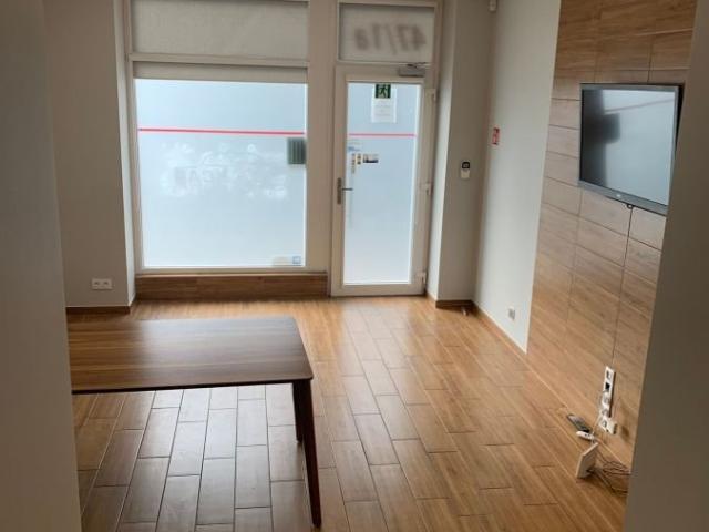 Lokal użytkowy po remoncie, 38 m2, wysokie parter