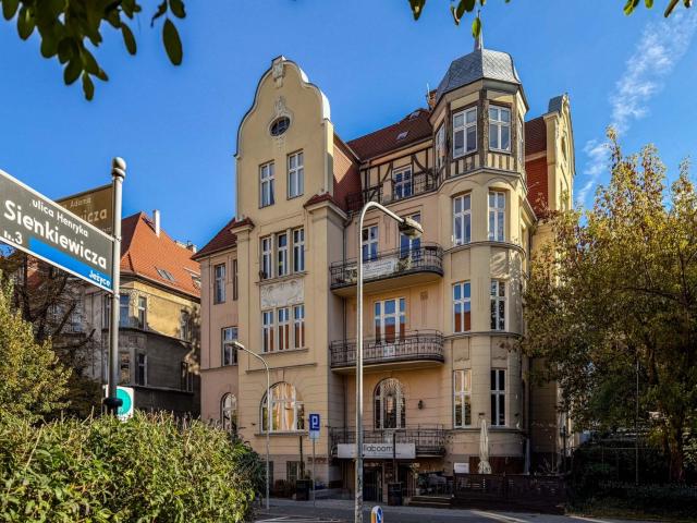 Lokal użytkowy, Poznań, Adama Mickiewicza, 112.00 m², wynajmę lokal użytkowy