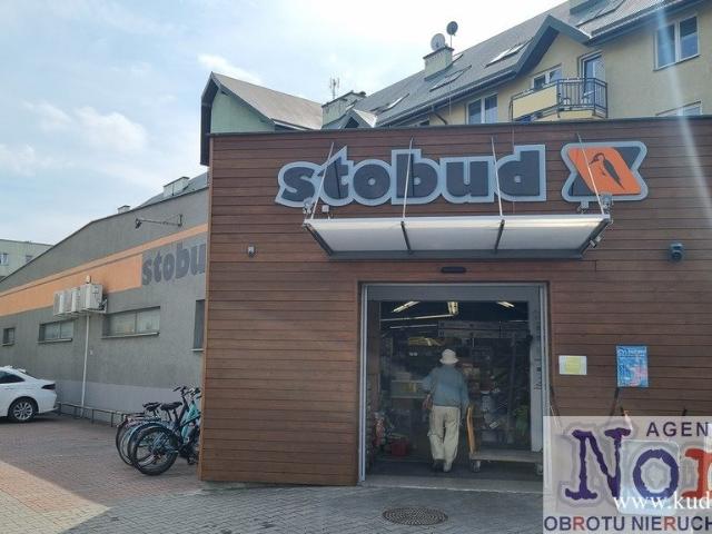 Lokal usługowo handlowy 679 m2 w centrum Augustowa