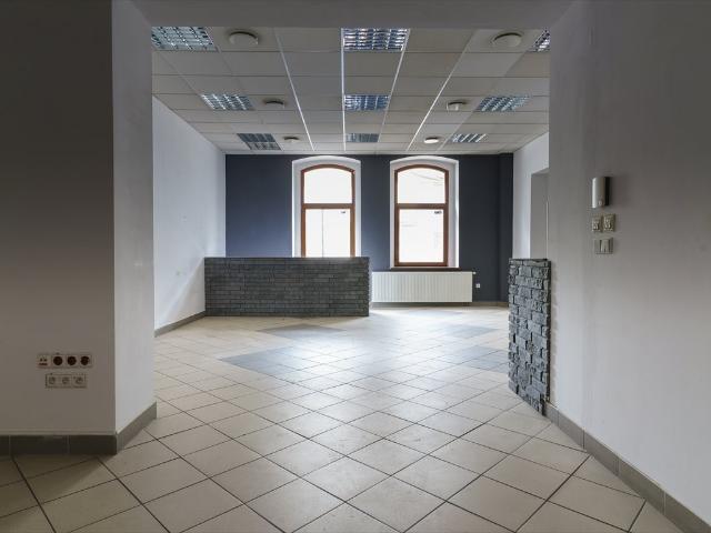 Lokal usługowo handlowy 110 m² w centrum Siemianowic polecam!