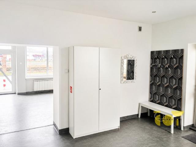 Lokal usługowo handlowy 171 m², centrum Starachowic