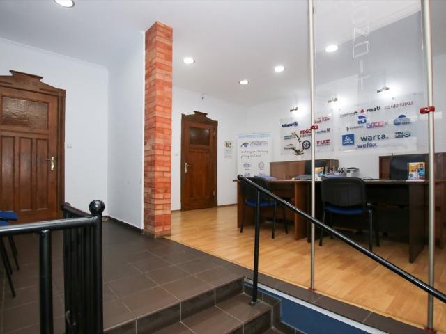 Lokal usługowy 71,47 m² w centrum Słupska witryna, parking
