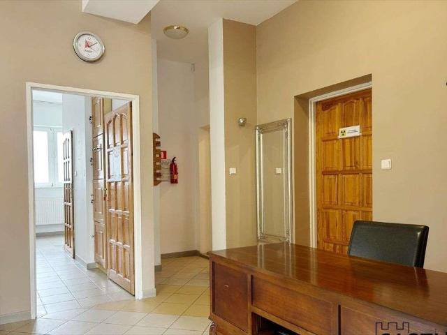 Lokal usługowy 77 m2 w Luboniu, nowoczesny i funkcjonalny