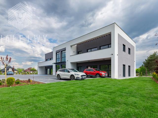 Lokal usługowy 79,13 m2 w Prażmowie polecam