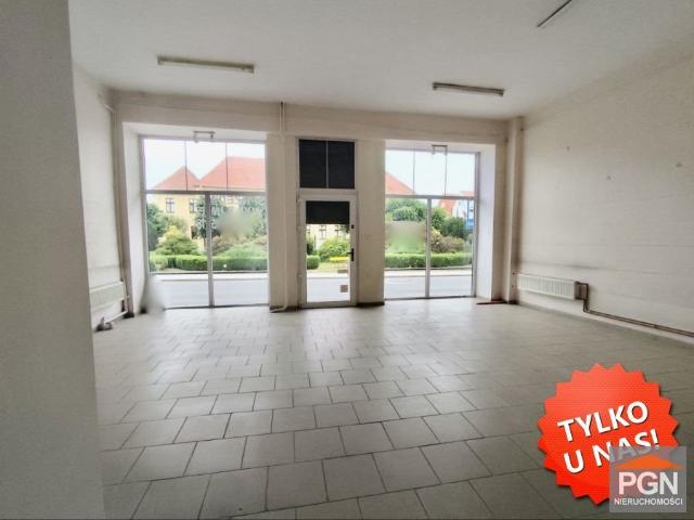 Lokal usługowy 80 m2 na Rynku w Trzebiatowie polecam