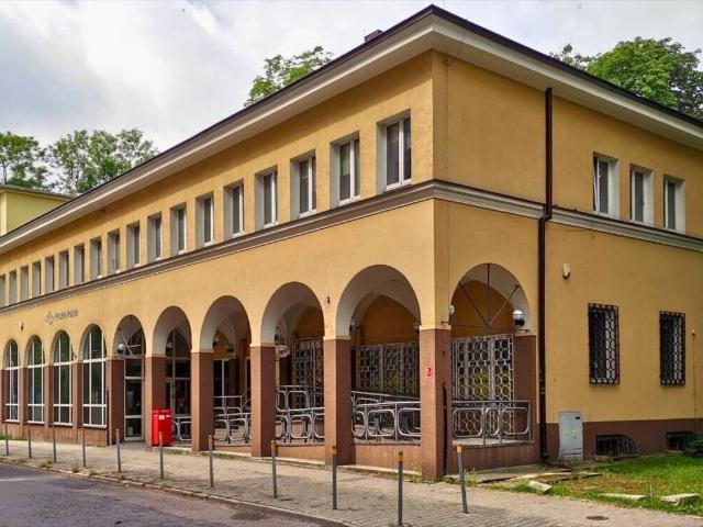 Na wynajem przestronny lokal usługowy 86 m² w centrum Lublina