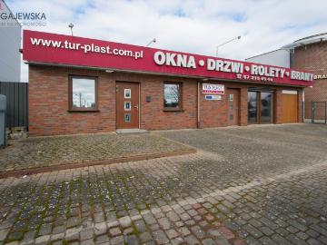 Lokal usługowy 114 m² z parkingiem, inwestycja