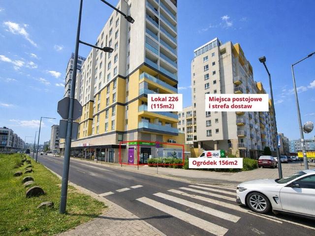 Lokal usługowy 115m2 z ogródkiem i 4 miejscami parkingowymi